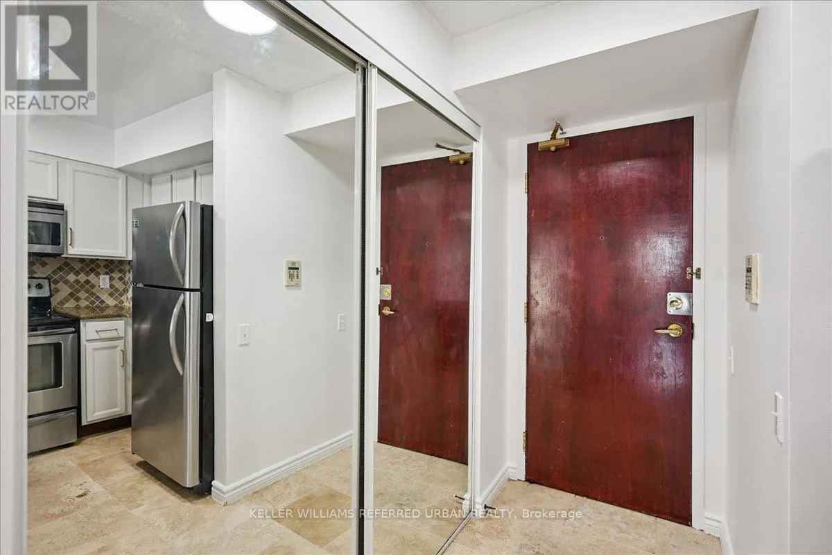 #1911 - 750 BAY STREET