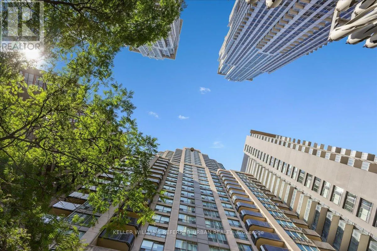 #1911 - 750 BAY STREET
