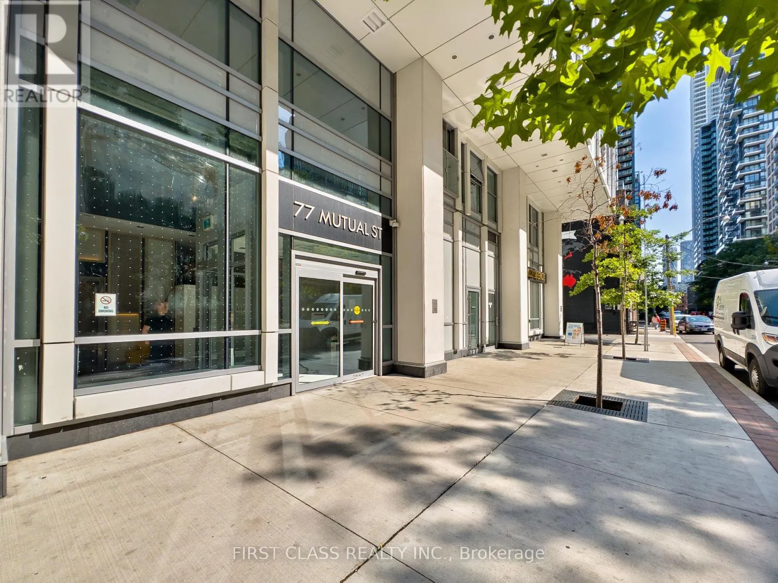 1805 - 77 MUTUAL STREET