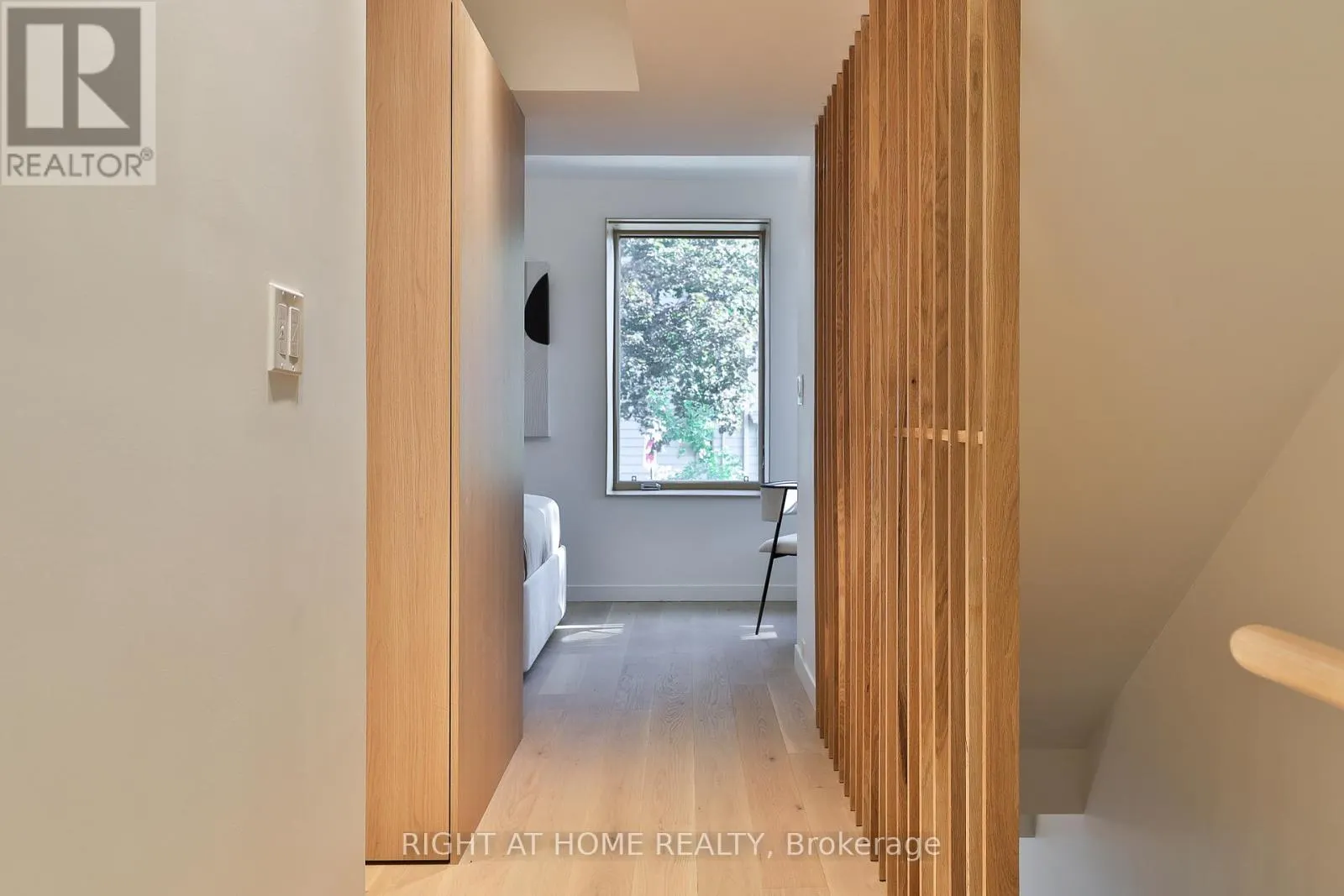 GARDEN HOME 3 - 225 BRUNSWICK AVENUE