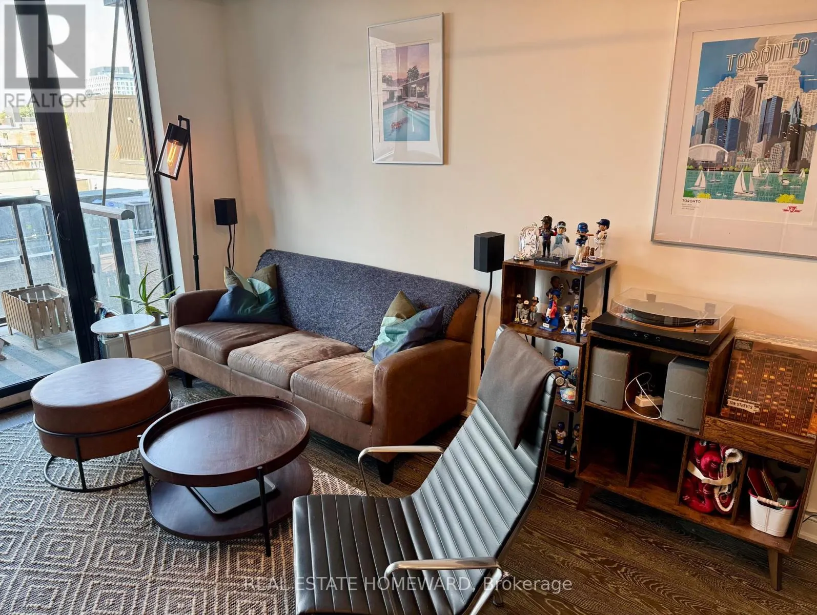 501 - 608 RICHMOND STREET W