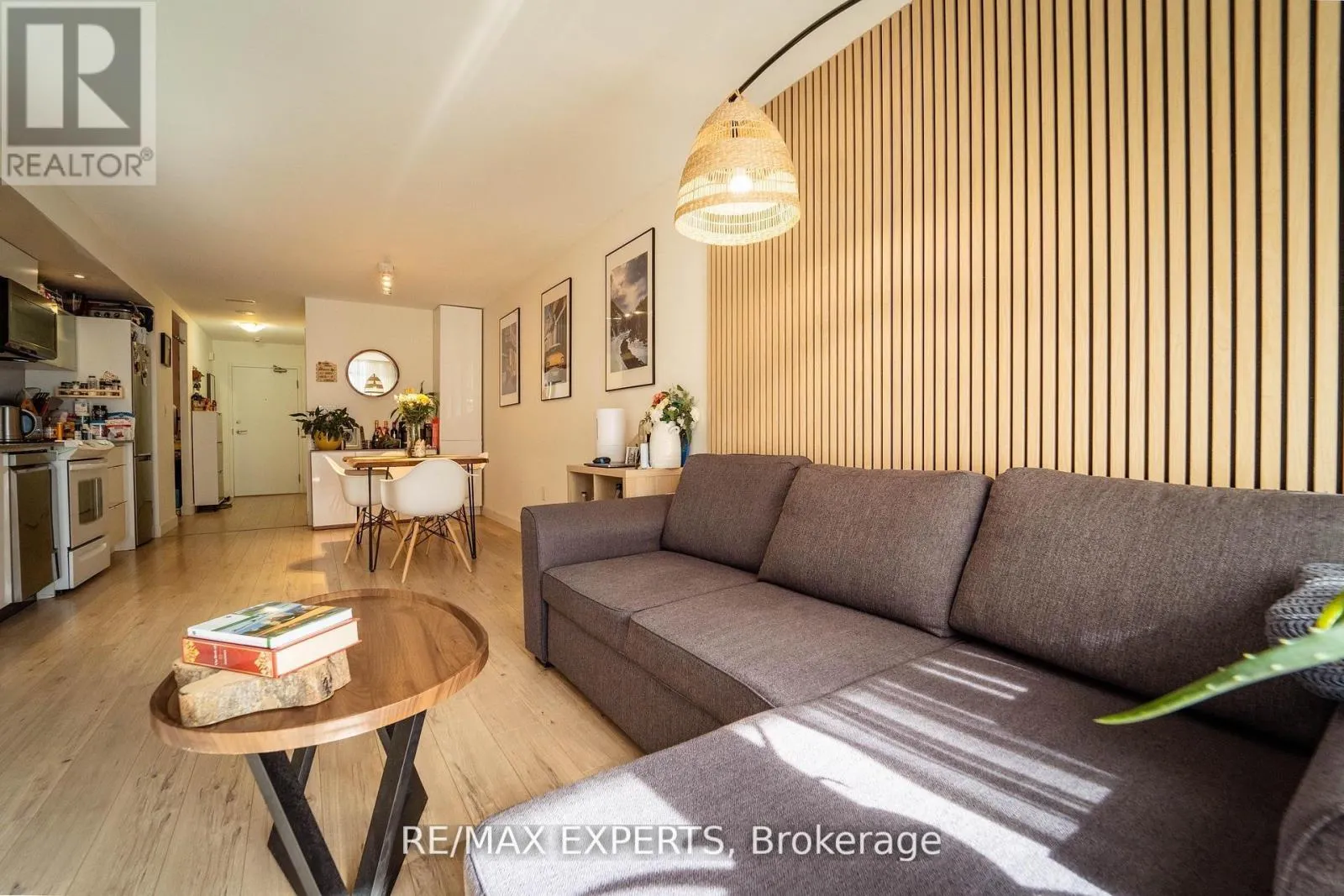 1223 - 4K SPADINA AVENUE