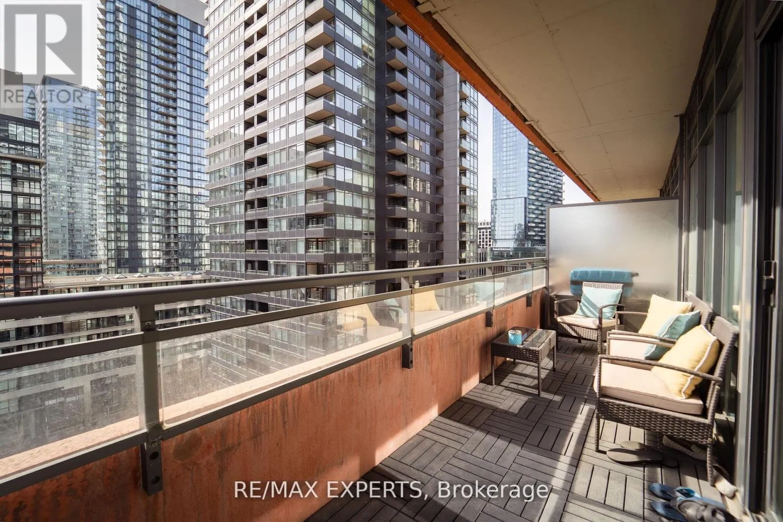 1223 - 4K SPADINA AVENUE