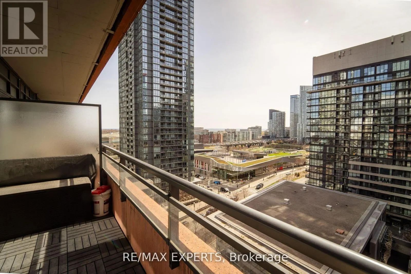 1223 - 4K SPADINA AVENUE