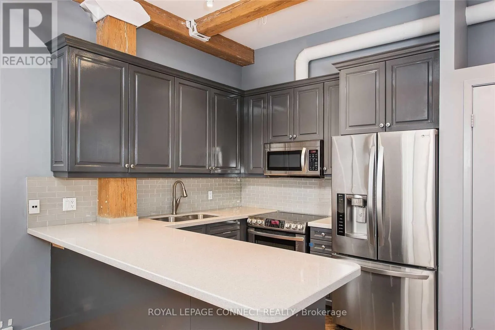 305 - 90 SHERBOURNE STREET