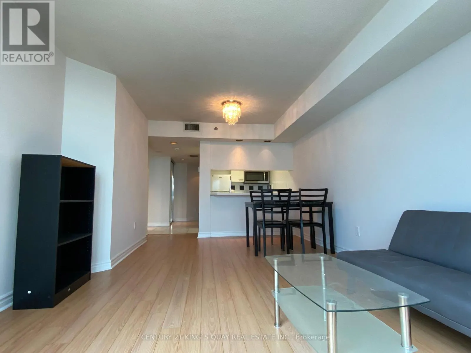 3006 - 38 ELM STREET