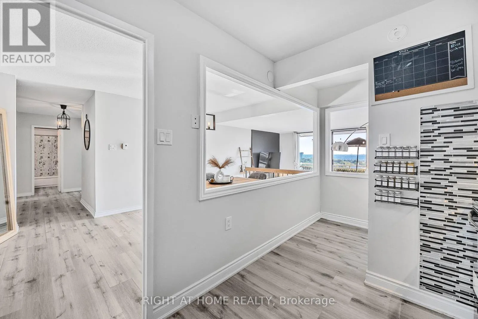 1610 - 1338 YORK MILLS ROAD