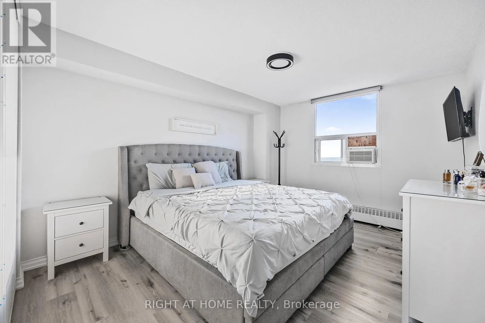 1610 - 1338 YORK MILLS ROAD