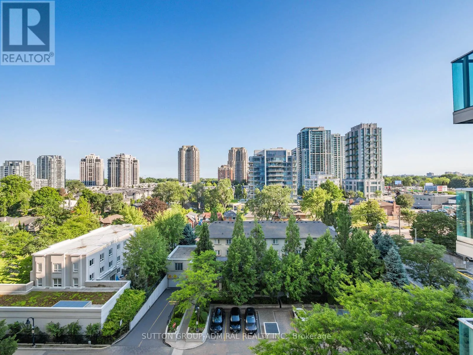 1016 - 31 BALES AVENUE