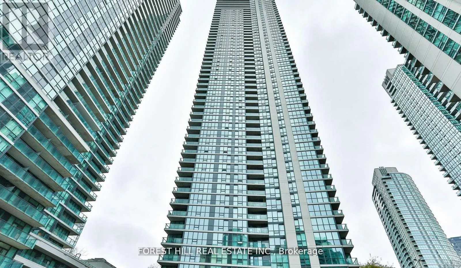 2605 - 18 HARBOUR STREET