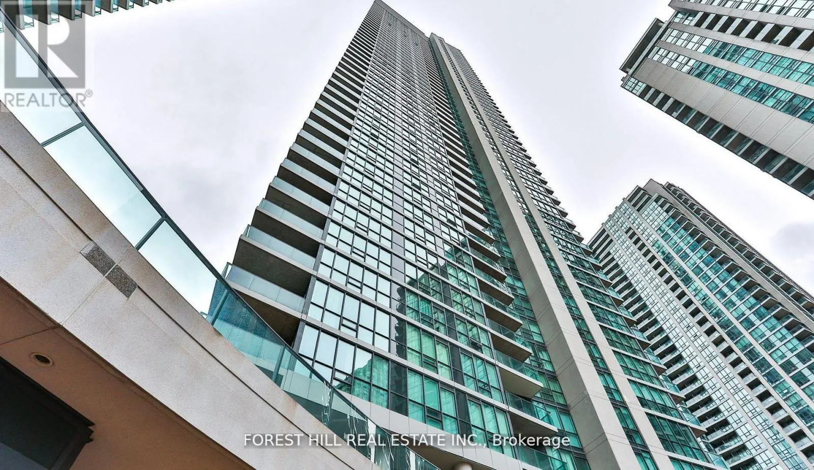 2605 - 18 HARBOUR STREET