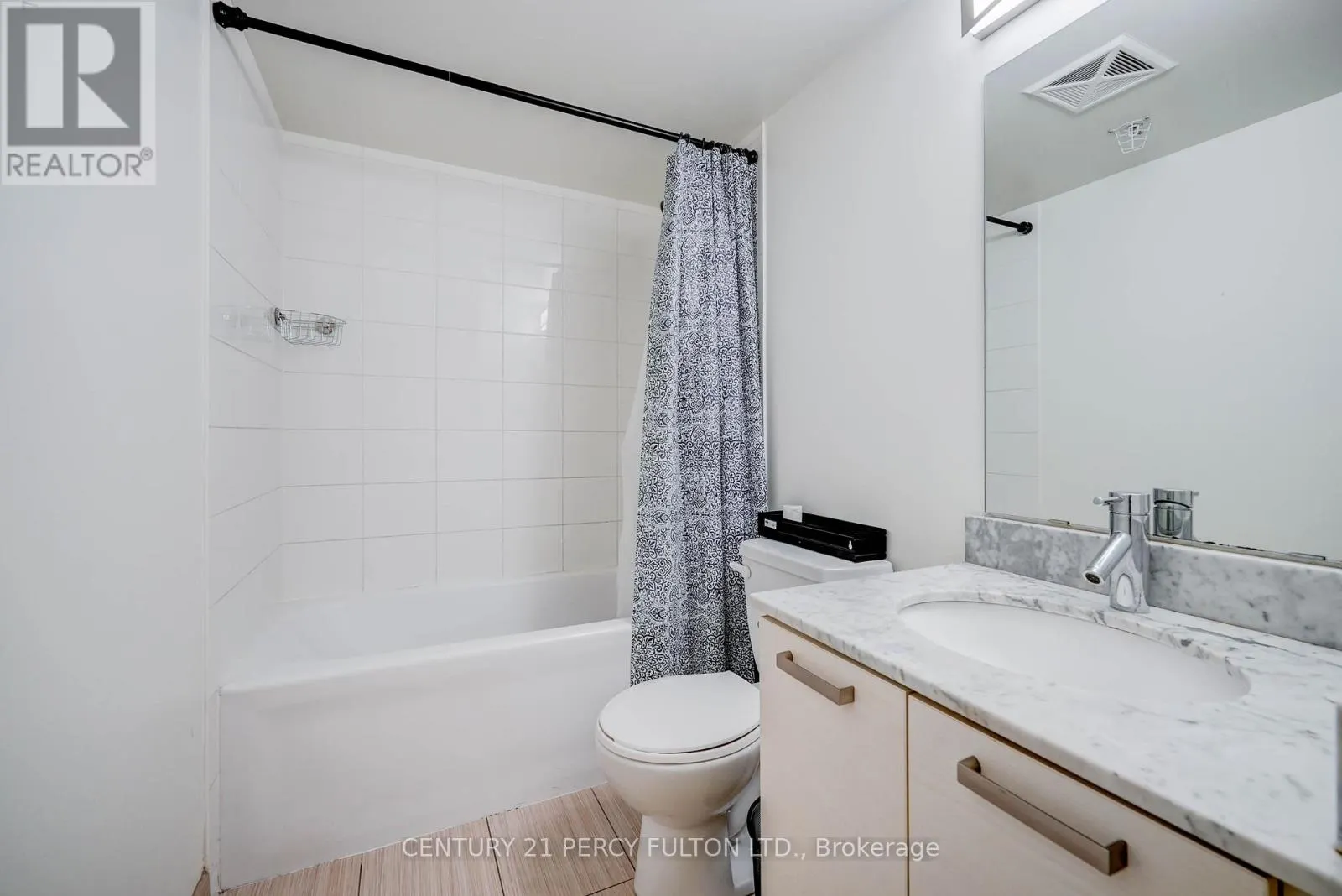 209W - 36 LISGAR STREET