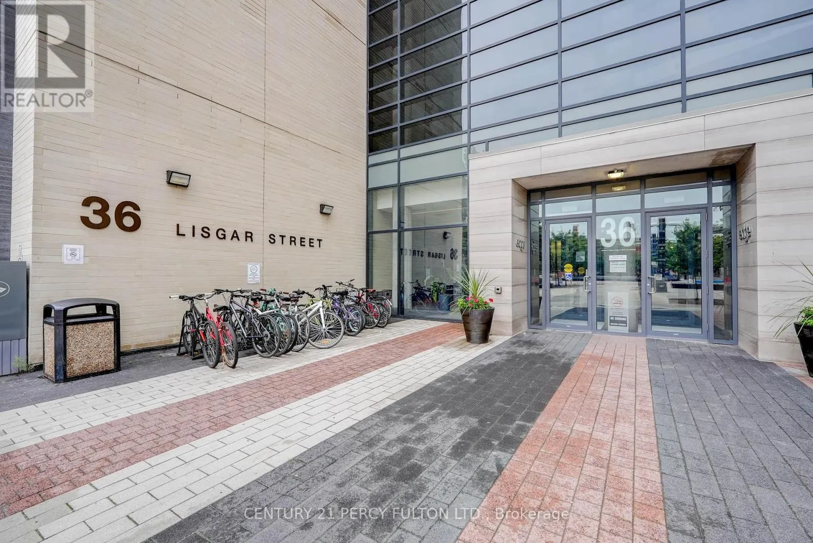 209W - 36 LISGAR STREET
