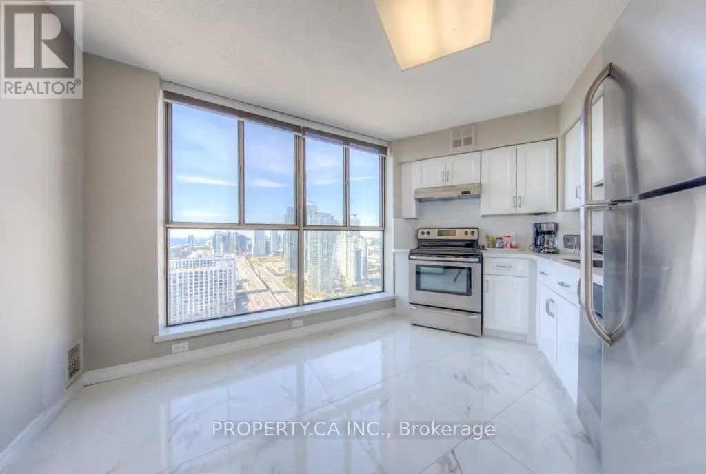 3105 - 270 QUEENS QUAY W