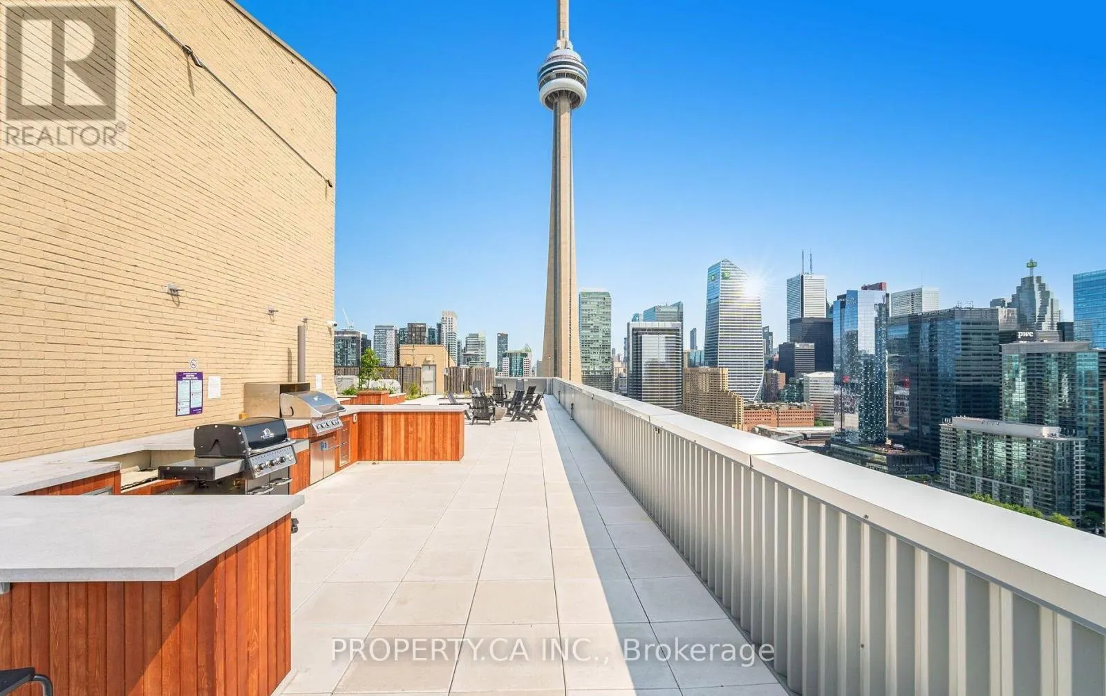 3105 - 270 QUEENS QUAY W