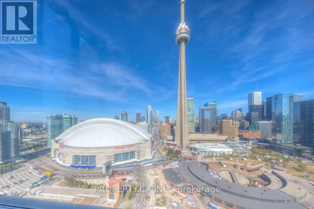 3105 - 270 QUEENS QUAY W