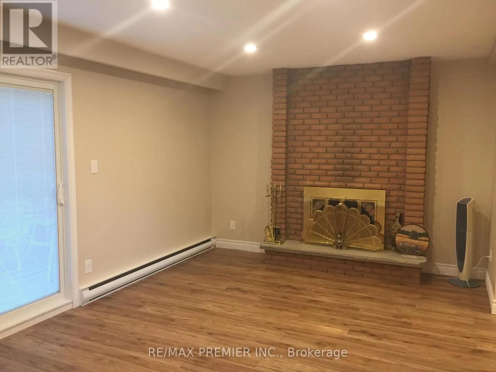 MAIN - 82 ANGUS DRIVE
