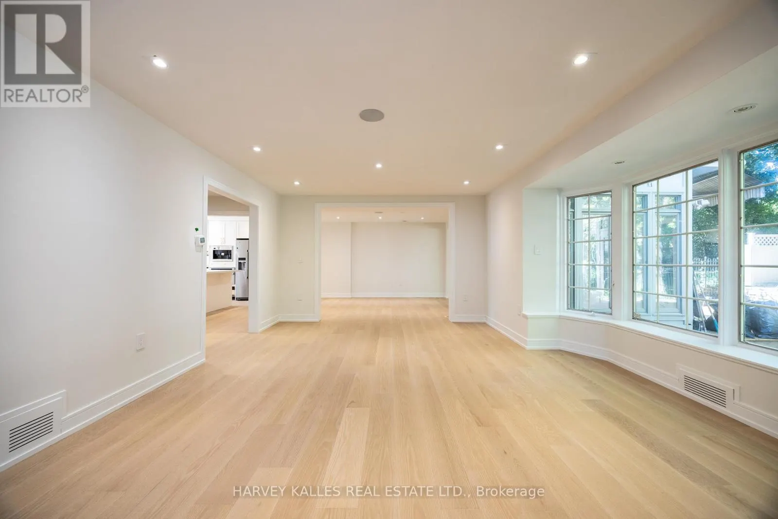 354 BESSBOROUGH DRIVE