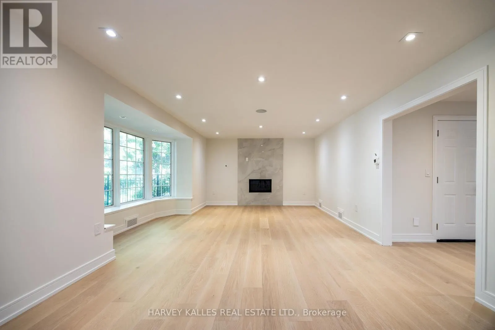354 BESSBOROUGH DRIVE