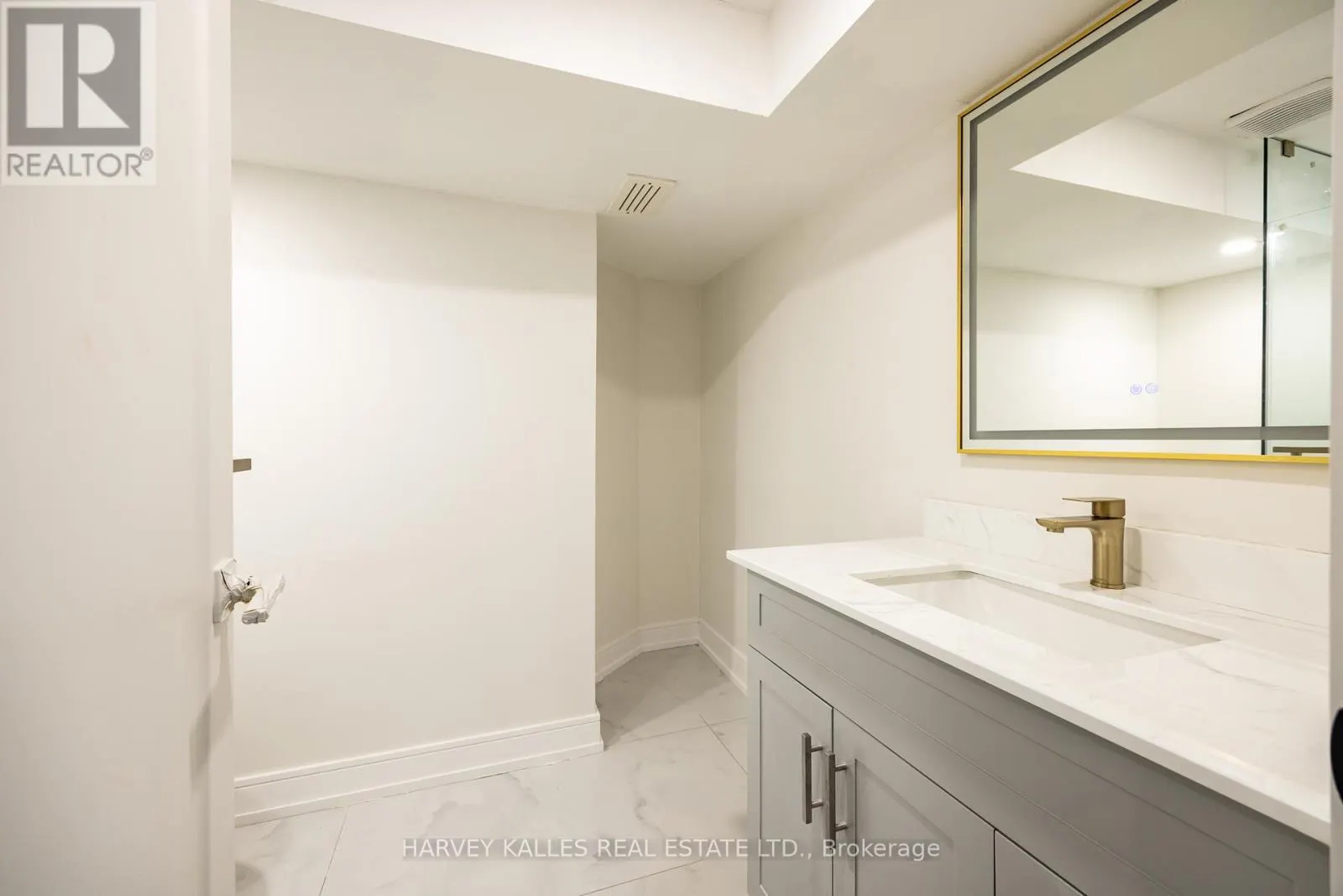 354 BESSBOROUGH DRIVE