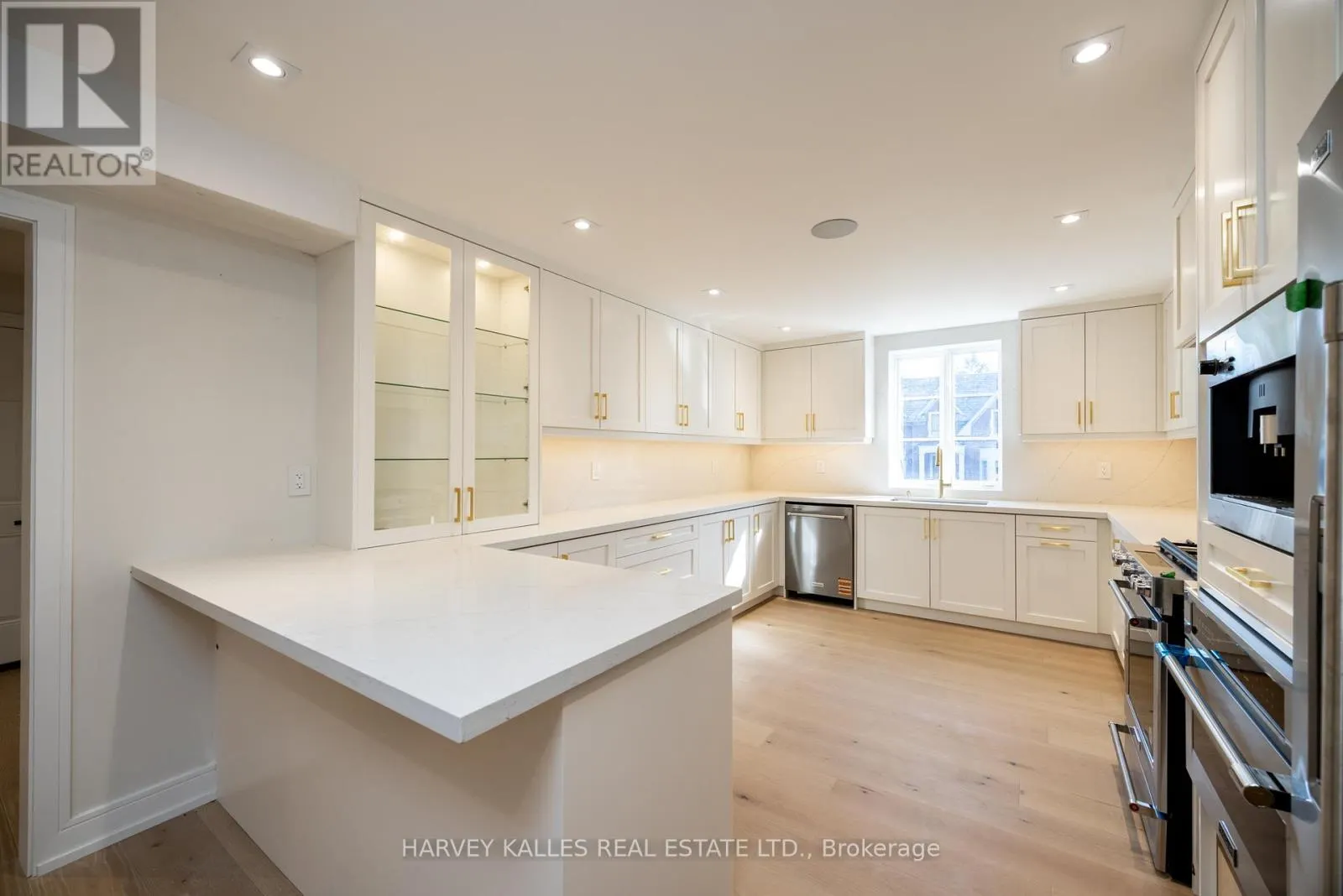 354 BESSBOROUGH DRIVE