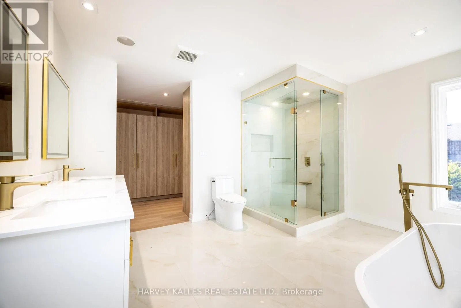 354 BESSBOROUGH DRIVE