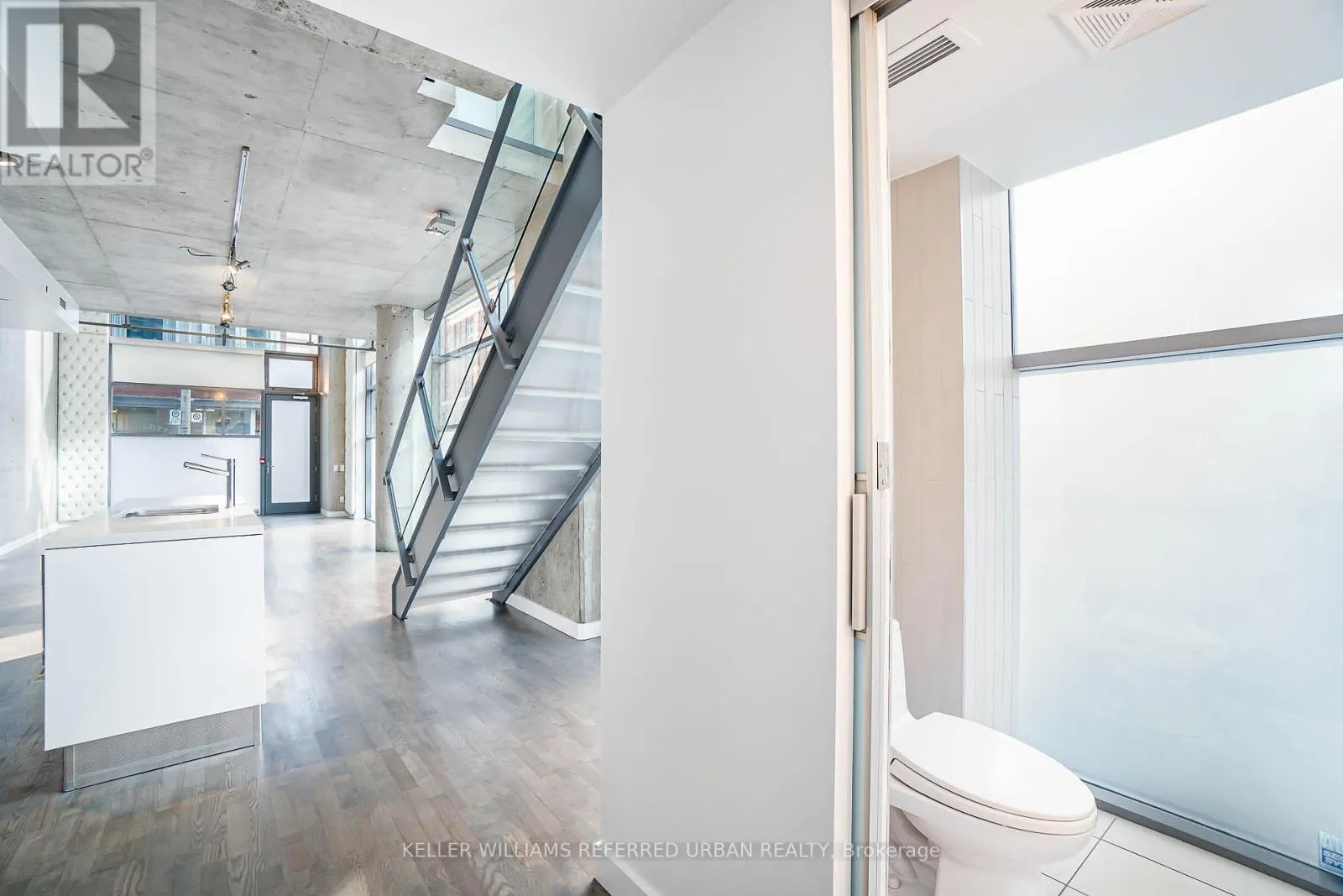 TH1 - 25 OXLEY STREET