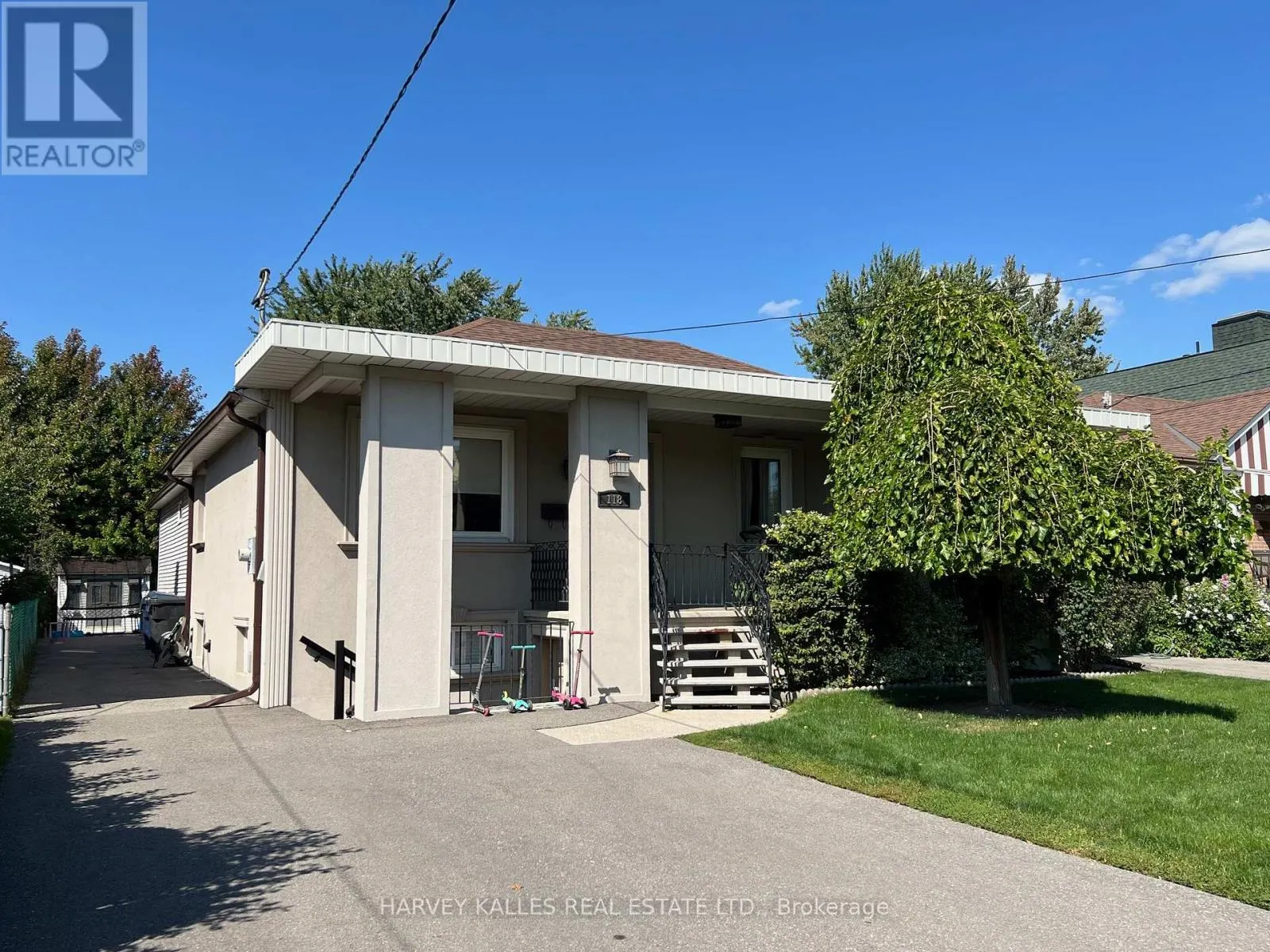 BSMNT #2 - 118 ALMORE AVENUE