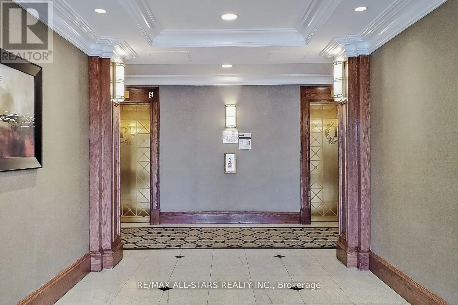 1111 - 28 PEMBERTON AVENUE
