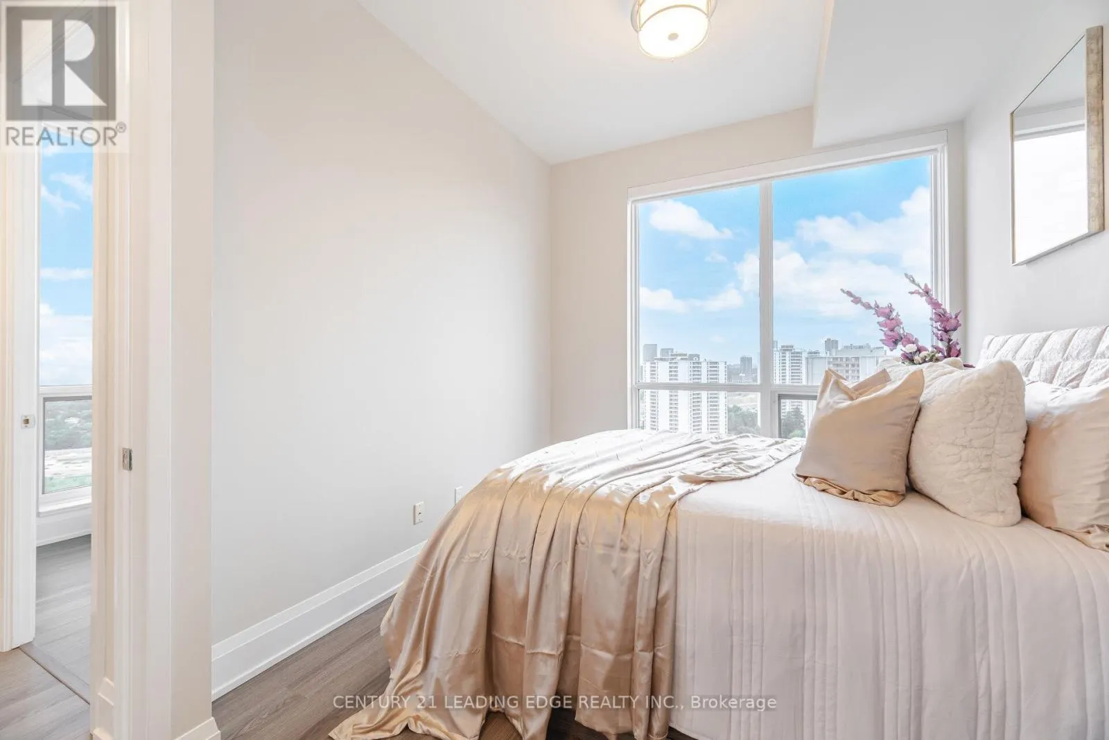 PH05 - 18 GRAYDON HALL DRIVE
