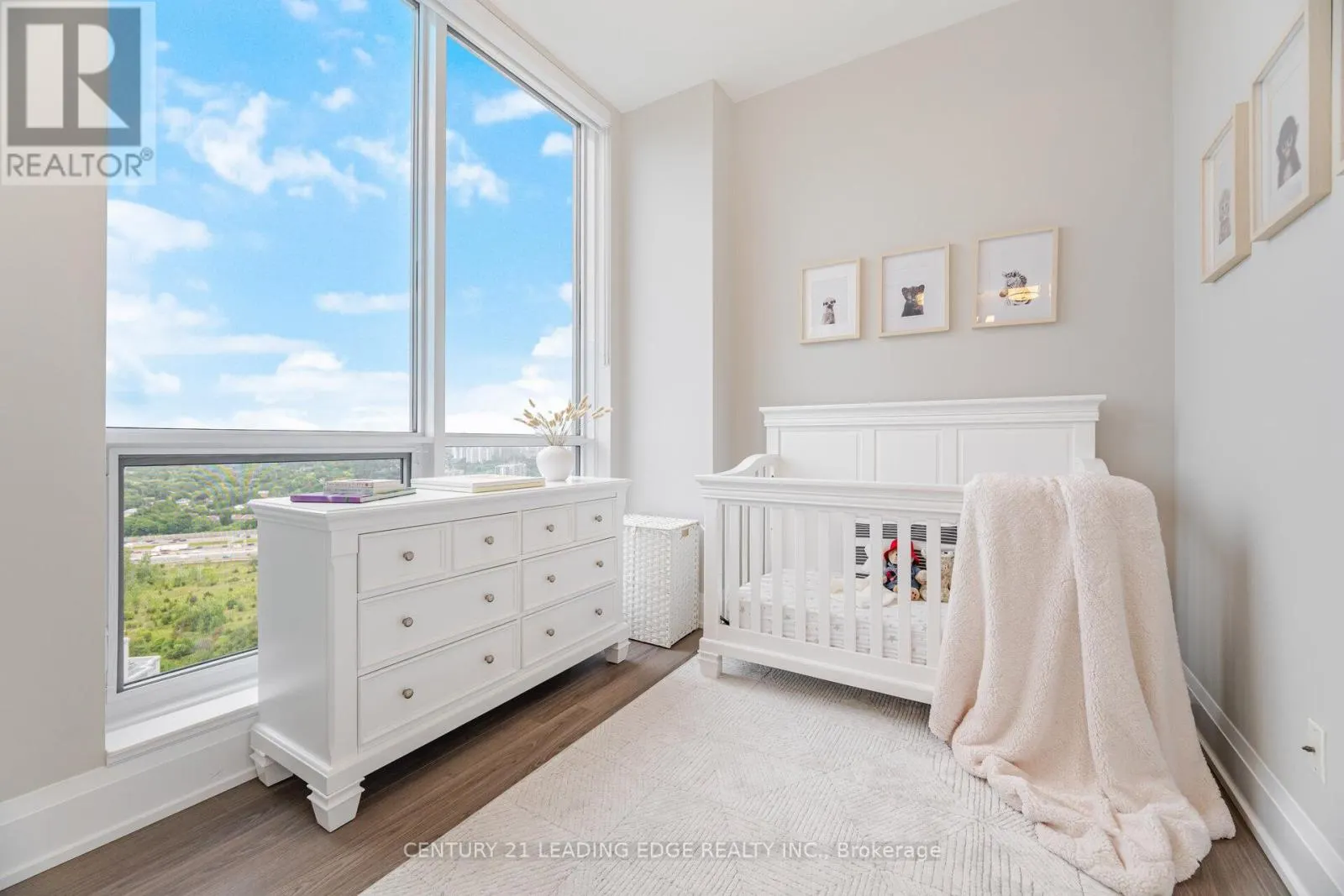 PH05 - 18 GRAYDON HALL DRIVE