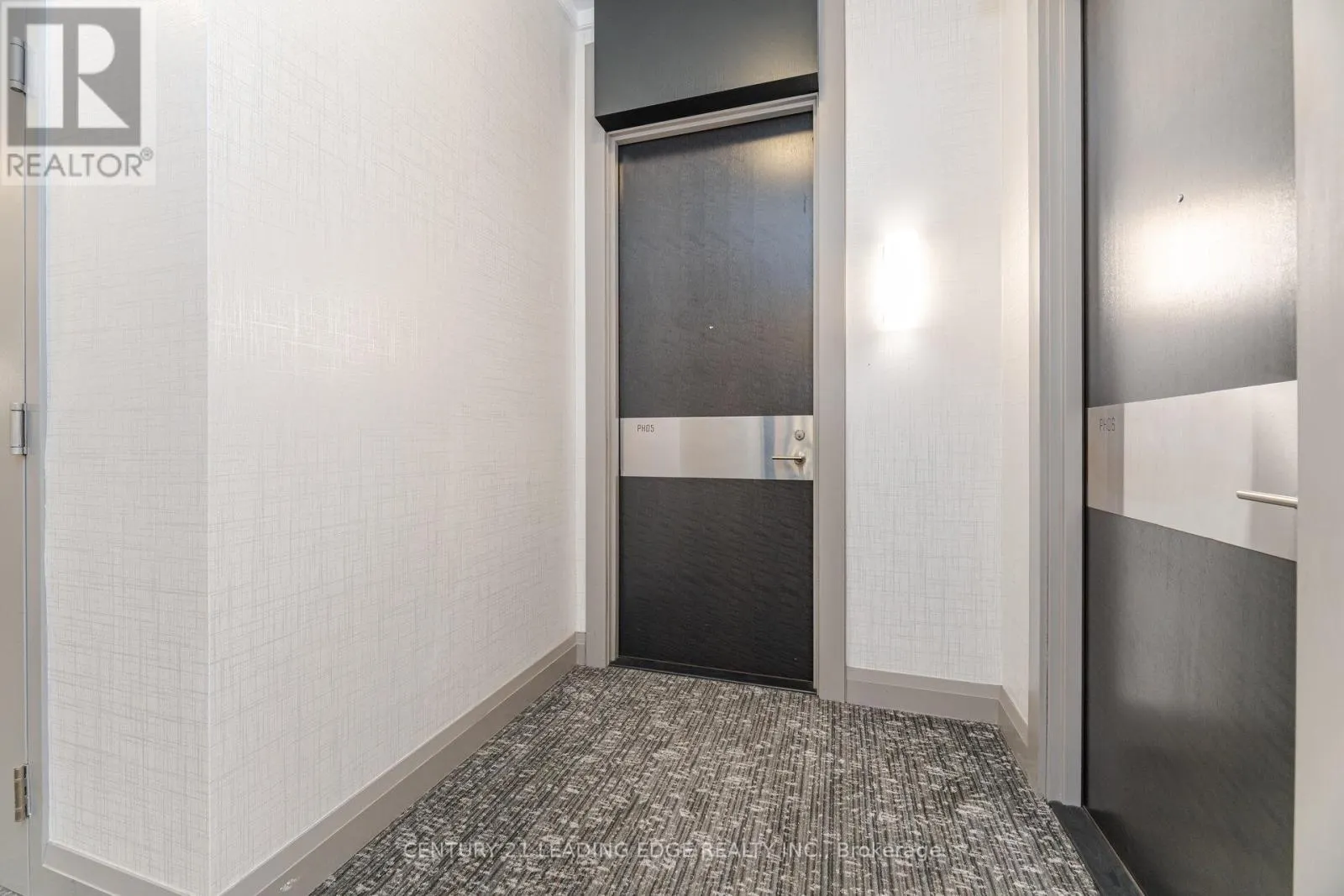 PH05 - 18 GRAYDON HALL DRIVE