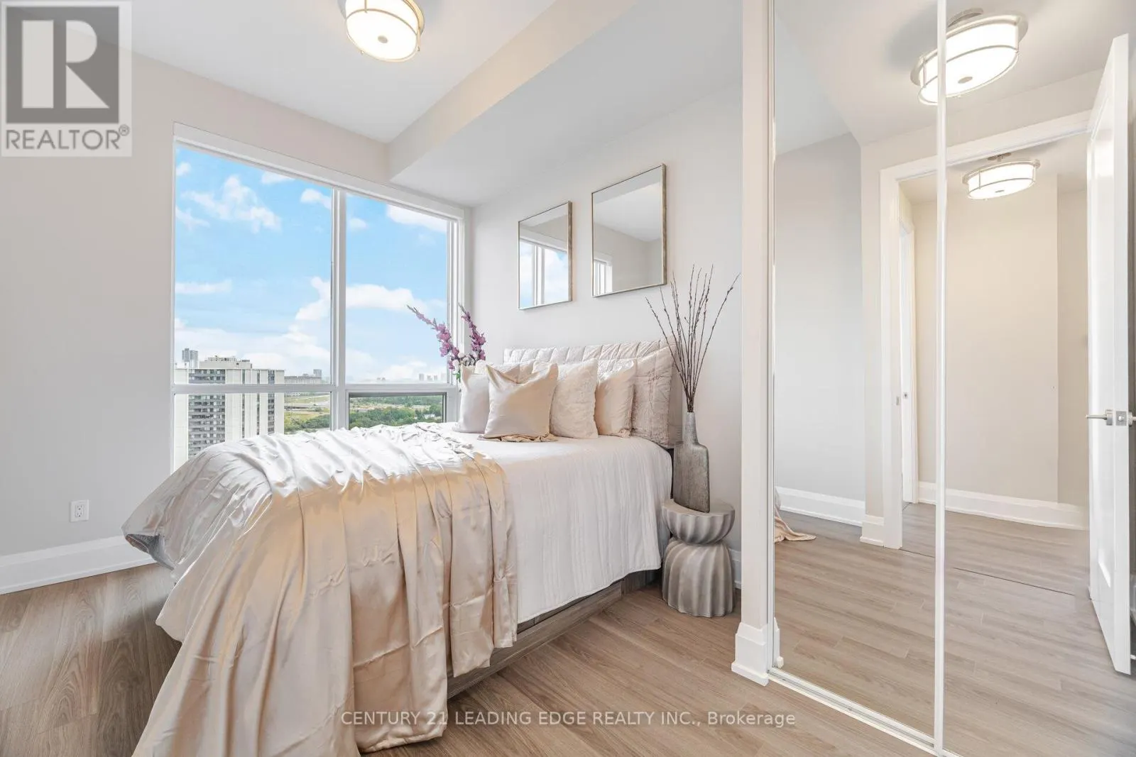 PH05 - 18 GRAYDON HALL DRIVE