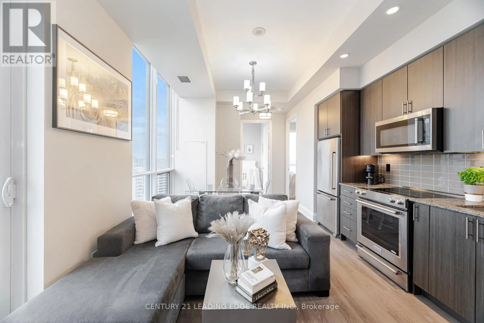 PH05 - 18 GRAYDON HALL DRIVE