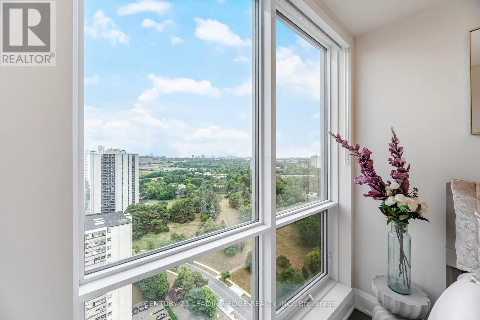 PH05 - 18 GRAYDON HALL DRIVE