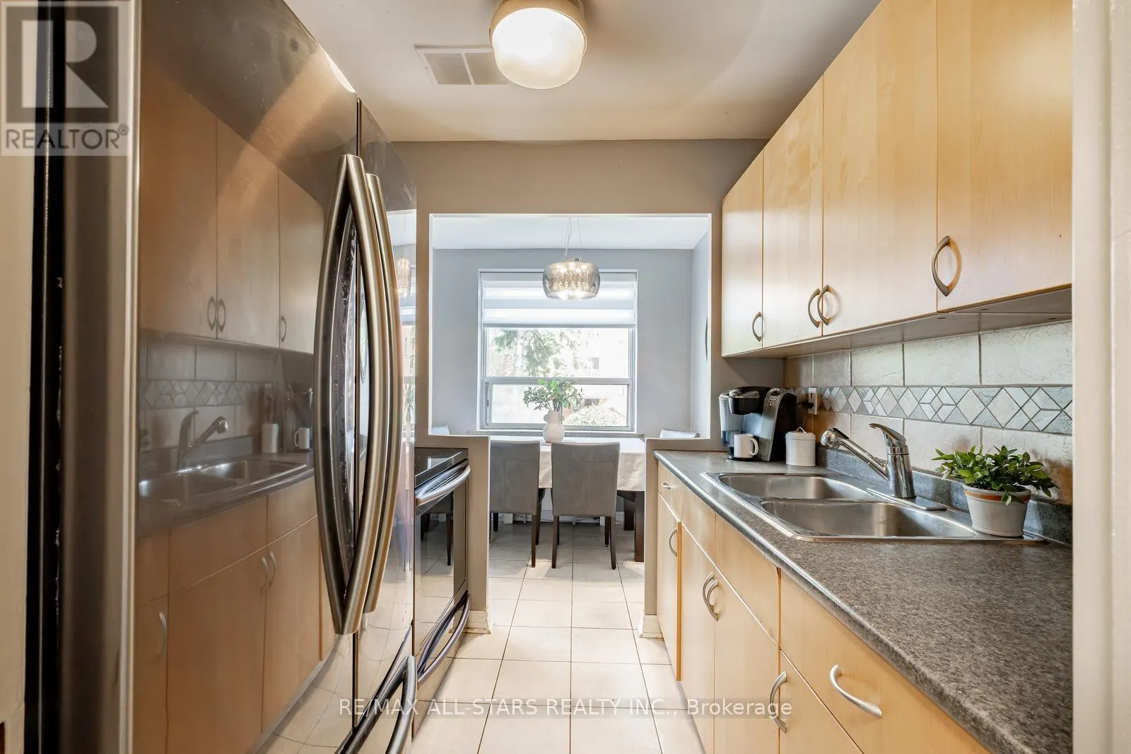 201 - 219 WILSON AVENUE