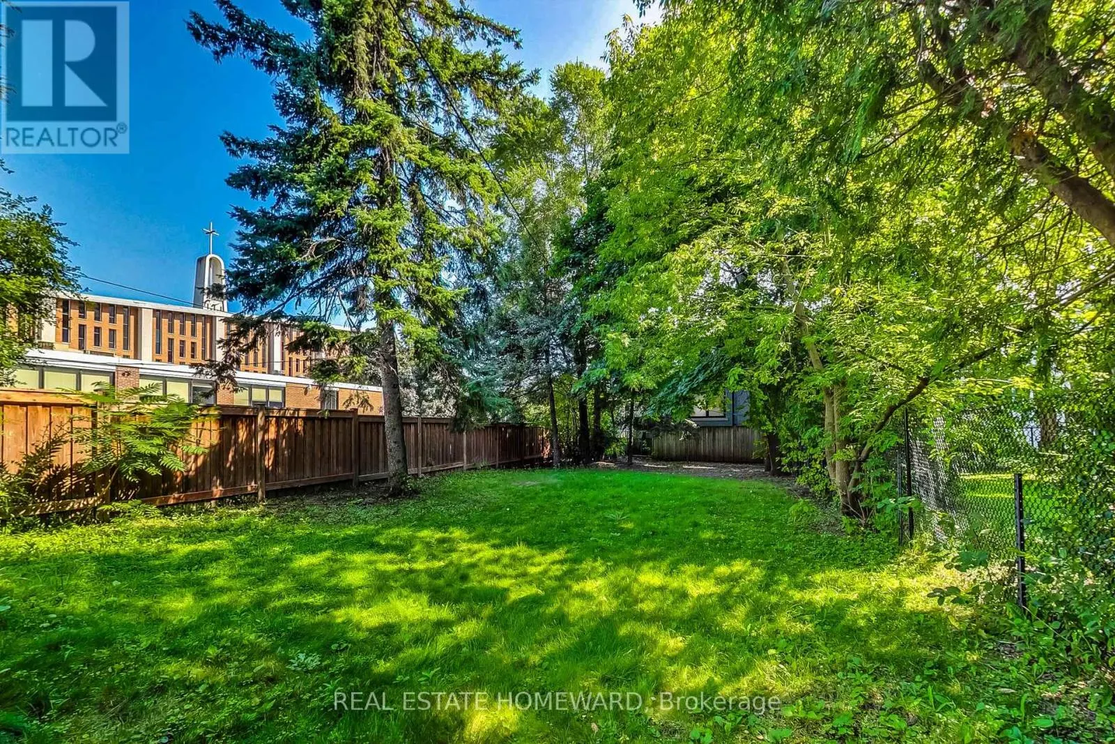 51 EDGECOMBE AVENUE