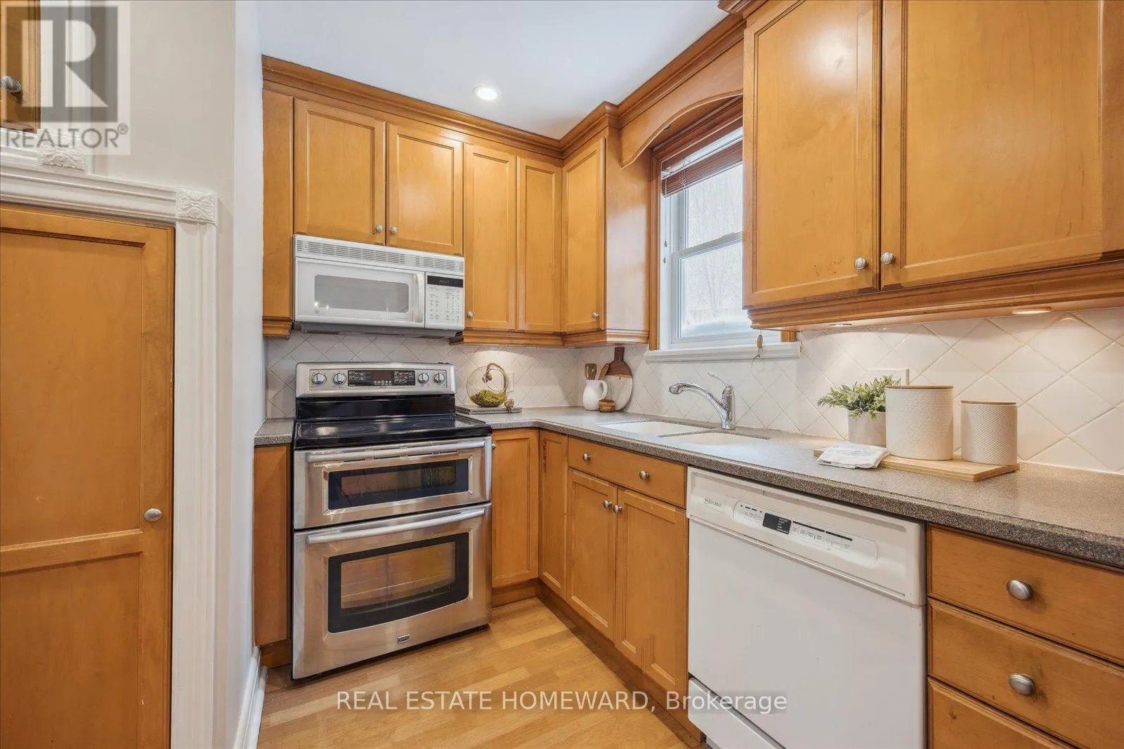 51 EDGECOMBE AVENUE