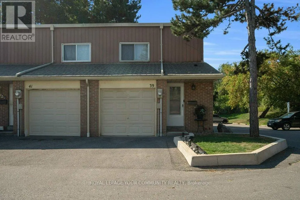 39 PEPPER VINEWAY