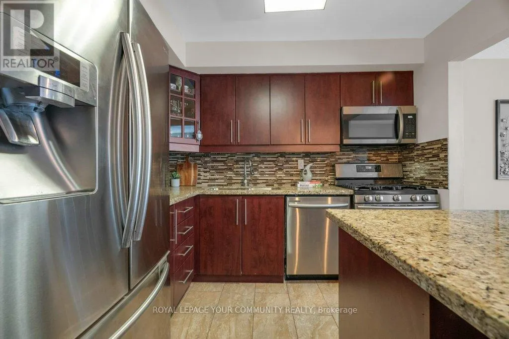 39 PEPPER VINEWAY