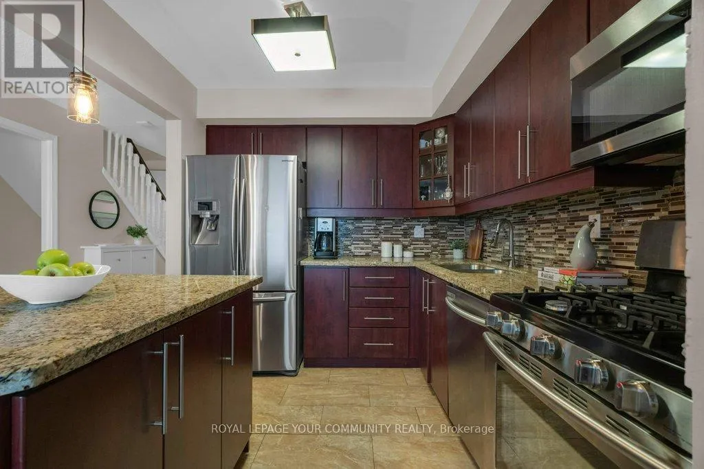 39 PEPPER VINEWAY