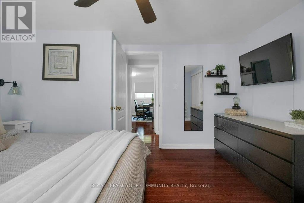 39 PEPPER VINEWAY