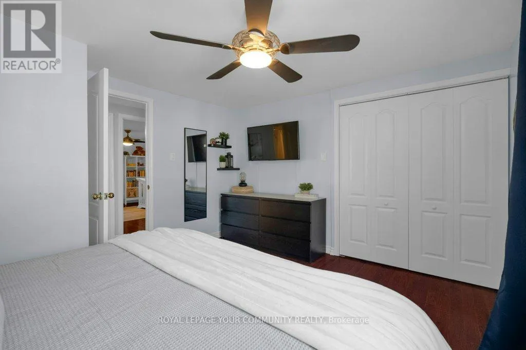 39 PEPPER VINEWAY