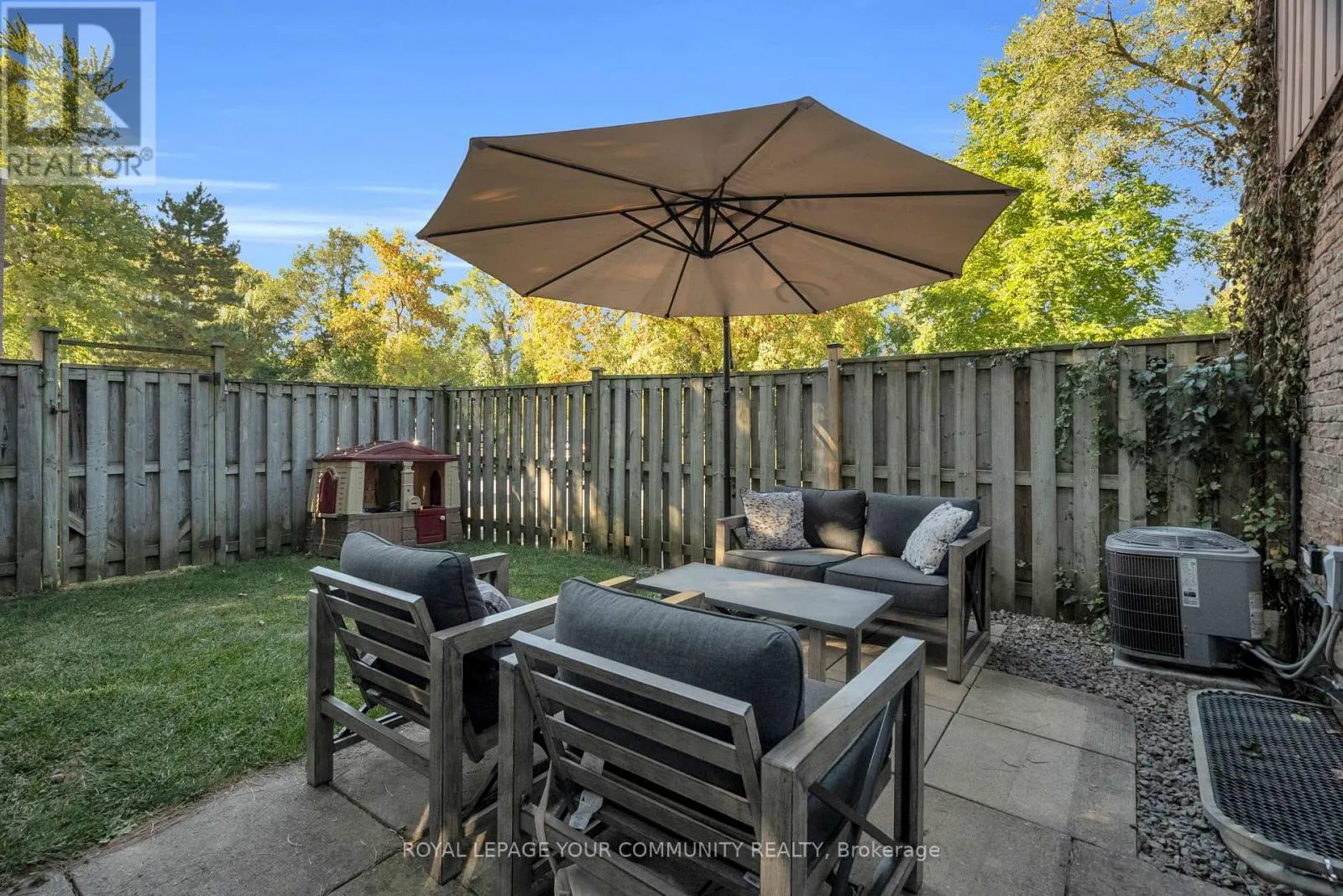 39 PEPPER VINEWAY