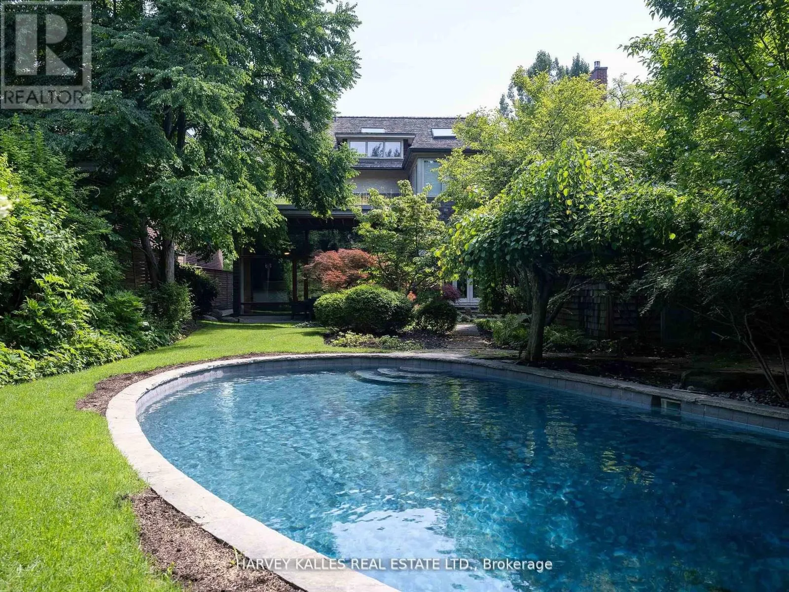 38 DUNVEGAN ROAD