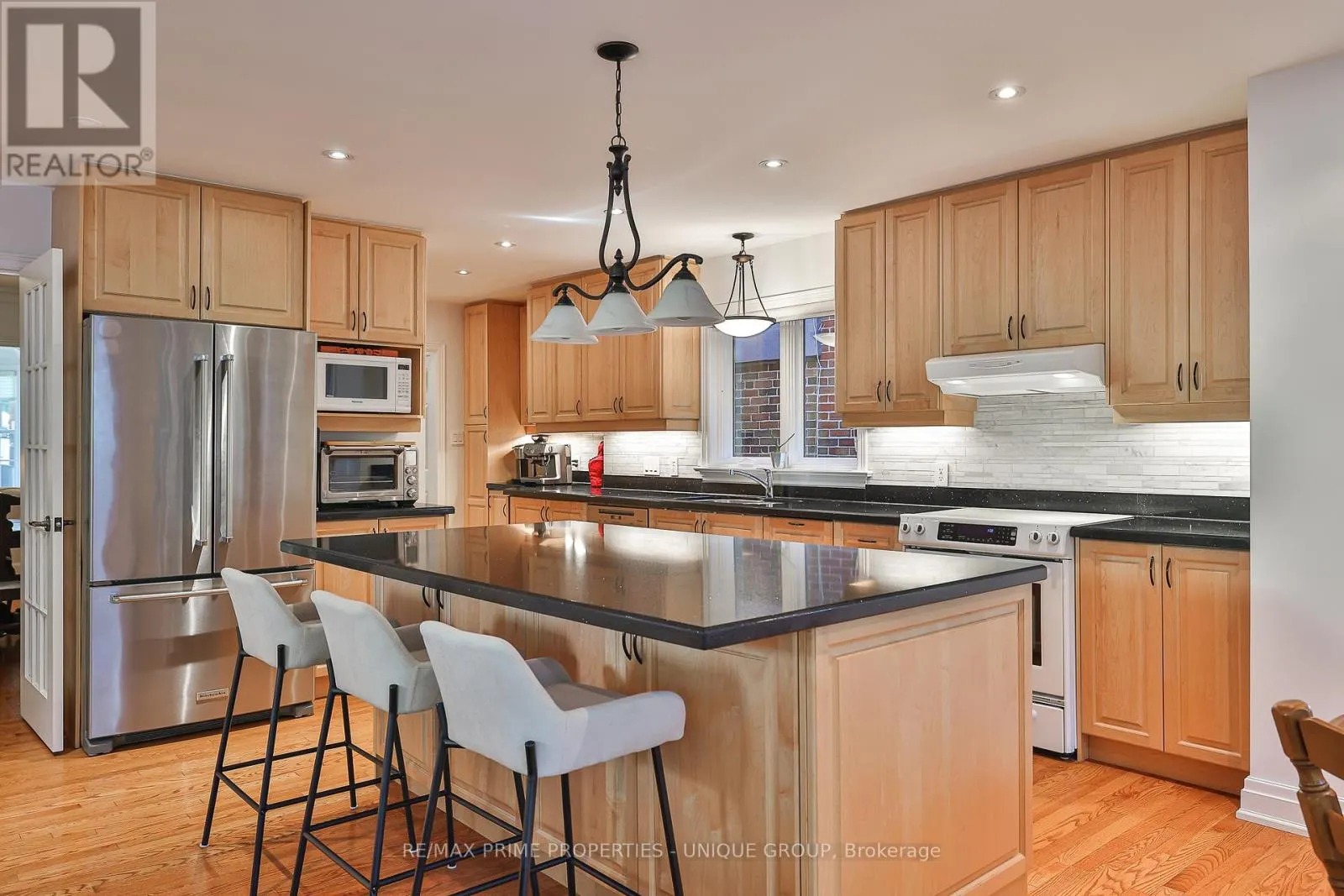 4 TANAGER AVENUE