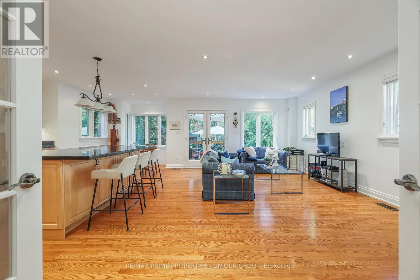 4 TANAGER AVENUE