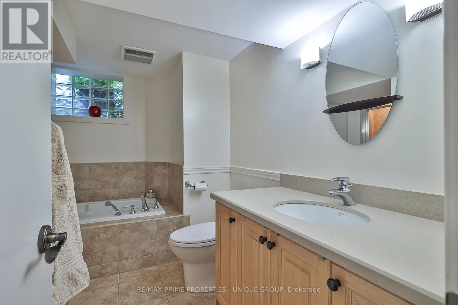 4 TANAGER AVENUE