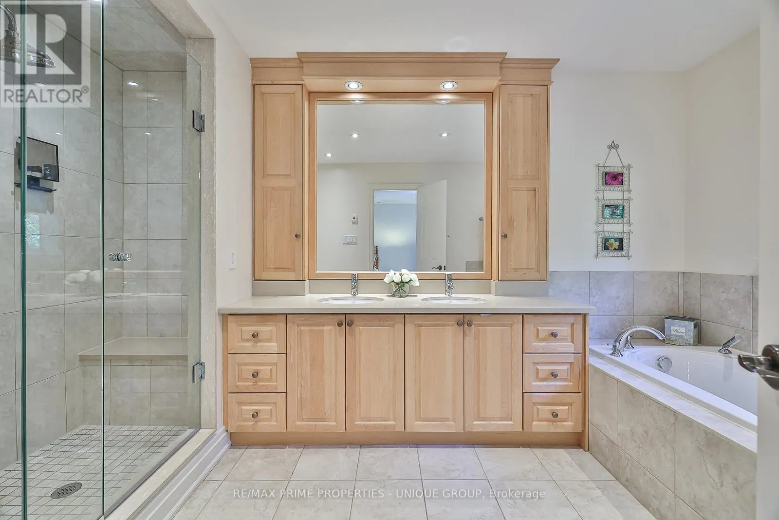 4 TANAGER AVENUE