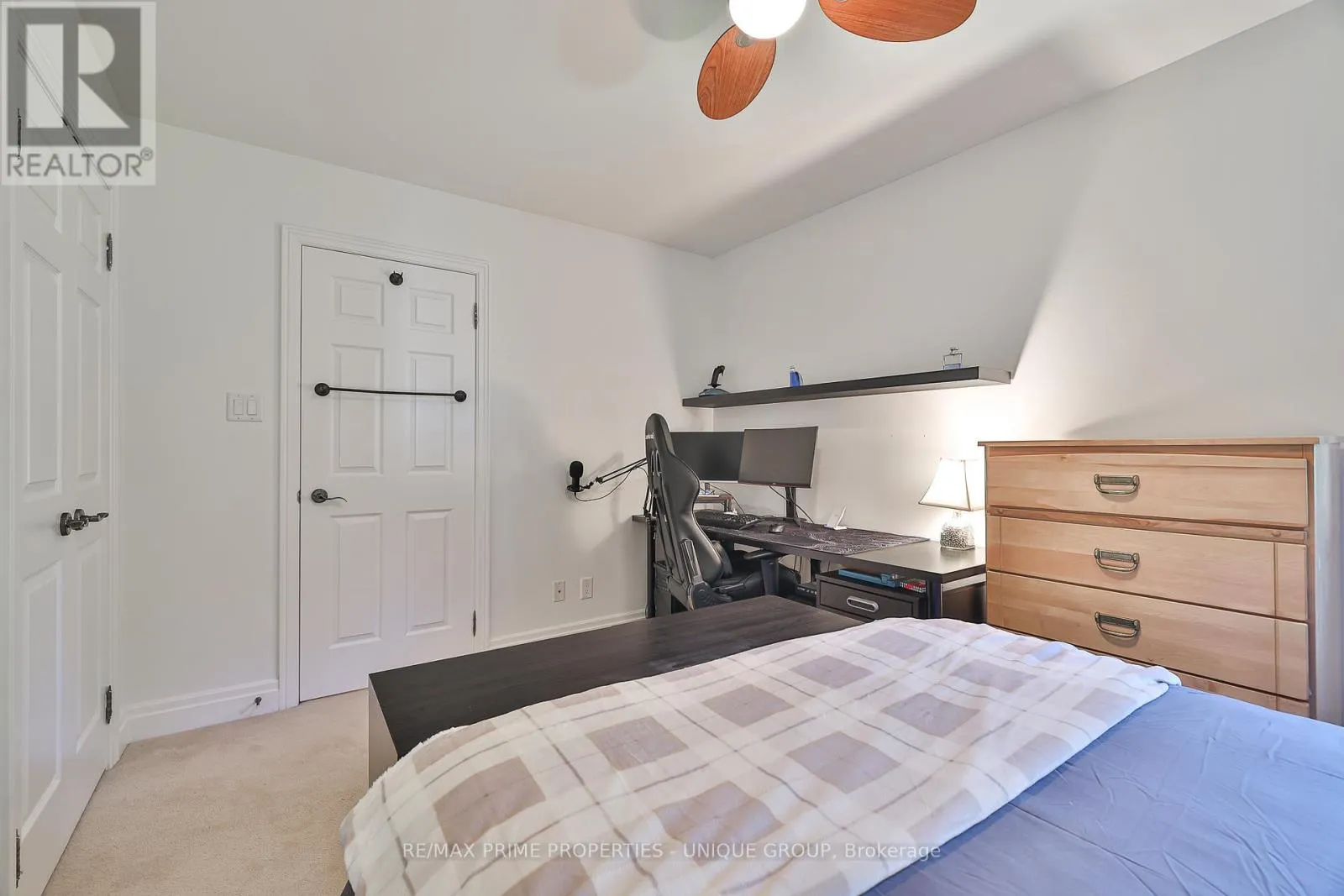 4 TANAGER AVENUE